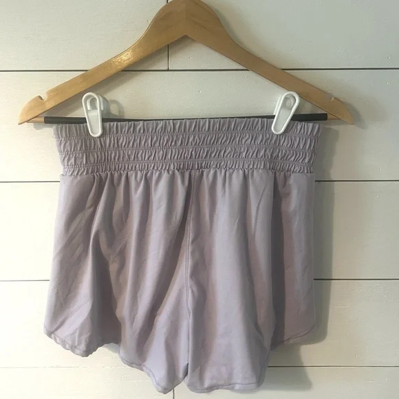 High-waist lavender athletic short - Picture 4 of 4